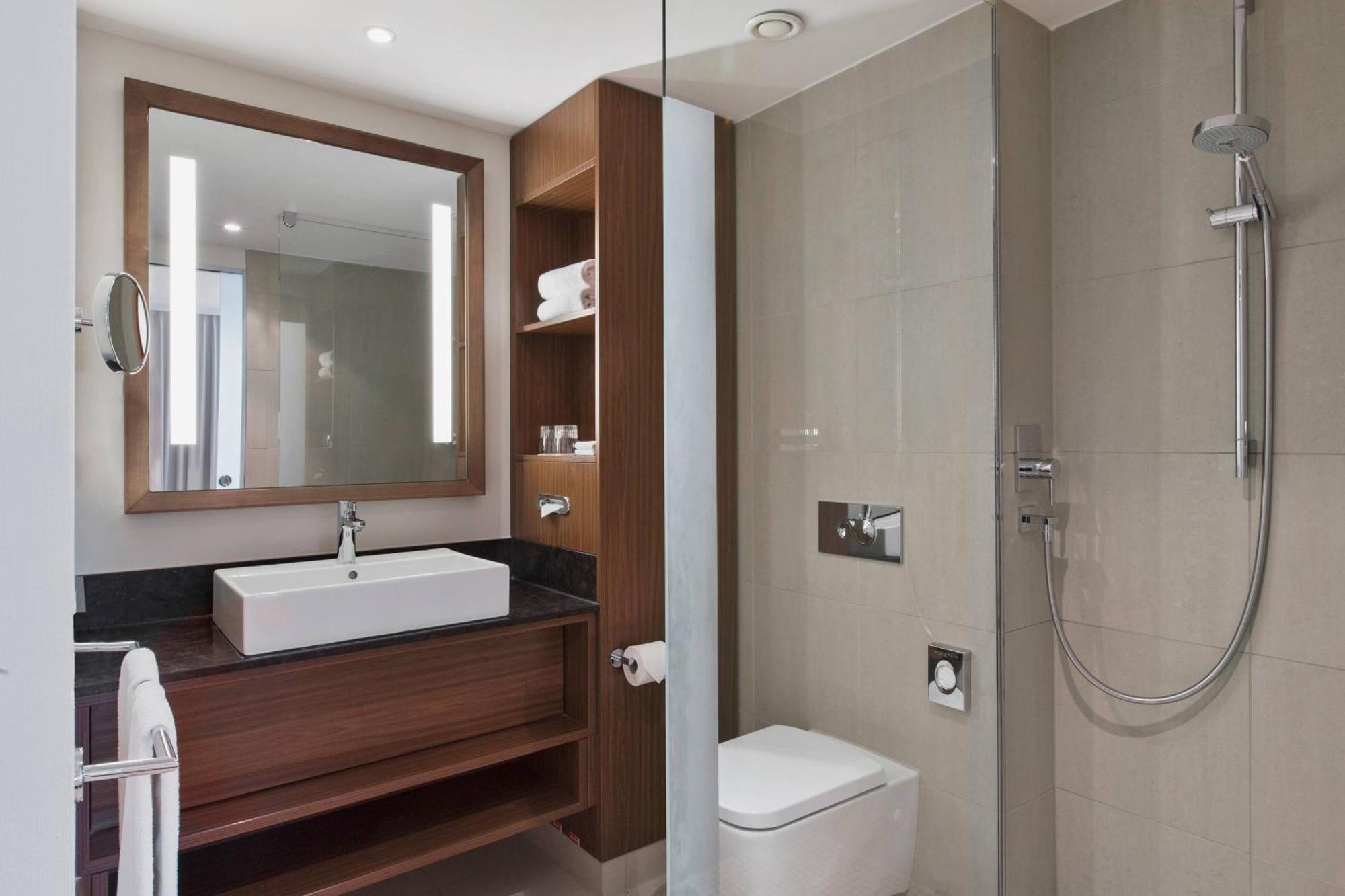 Courtyard By Marriott Wiesbaden-Nordenstadt Eksteriør billede